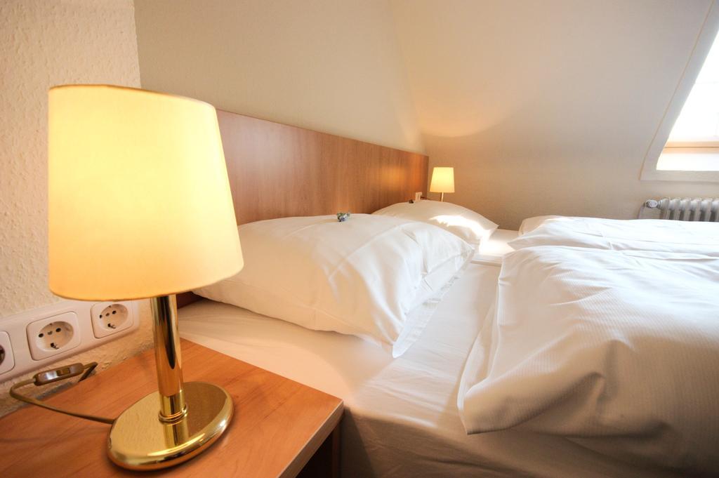 Hotel Wiking Kiel Quarto foto