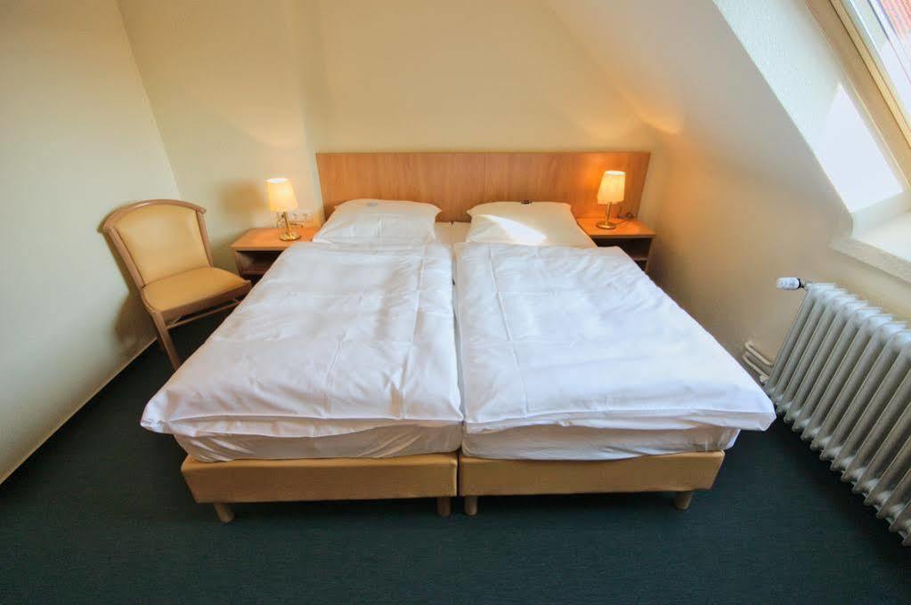 Hotel Wiking Kiel Exterior foto